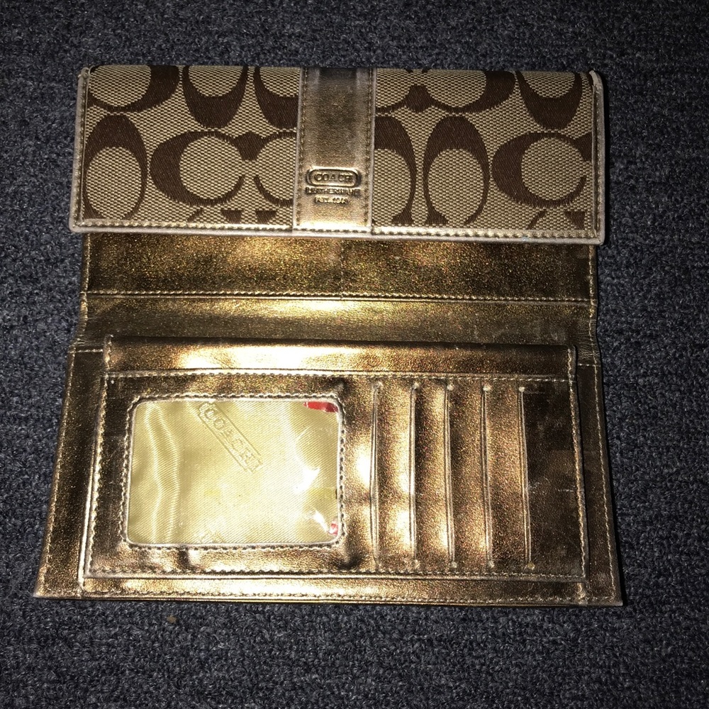 Coach Wallet - Picture 3 of 5